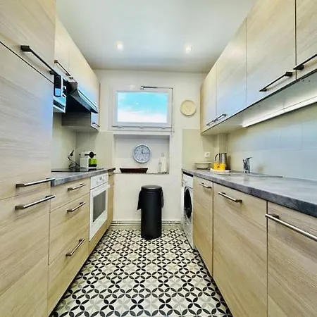 Le Pam's, De Standing Pour 4 Prs, Terrasse Et Parking Appartement Antibes