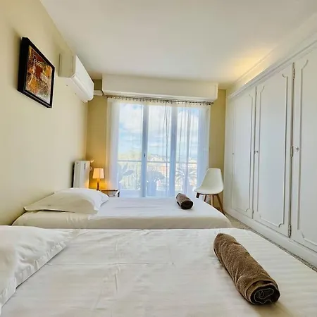 Le Pam's, De Standing Pour 4 Prs, Terrasse Et Parking Appartement Antibes